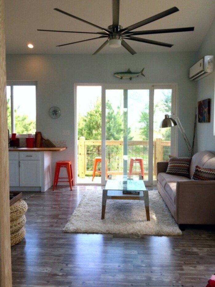 Practically Gorgeous 576 Square Foot Beach Tiny House From Gulfport {19 Photos}