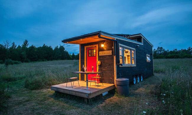 Wow! This Canadian Tiny House Has Its Own Drawbridge