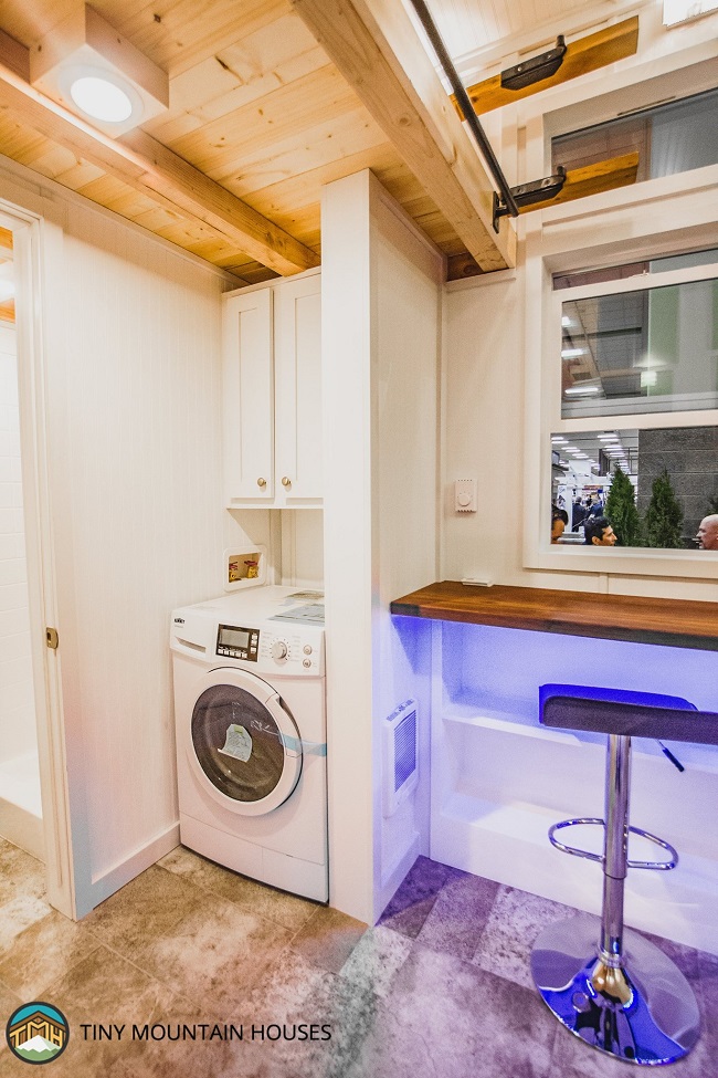 210 Square Feet Of Luxury by Tiny Pacific Houses, With Unbelievable Hidden Features! 