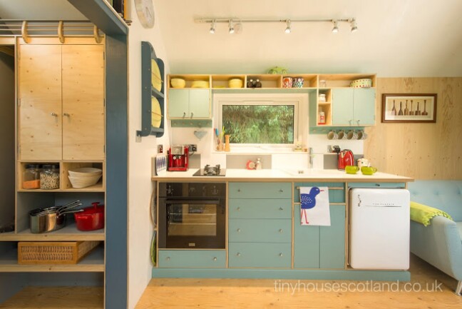 The Most Charming Tiny House in Scotland! You Have to See Inside Photos! {11 Photos}
