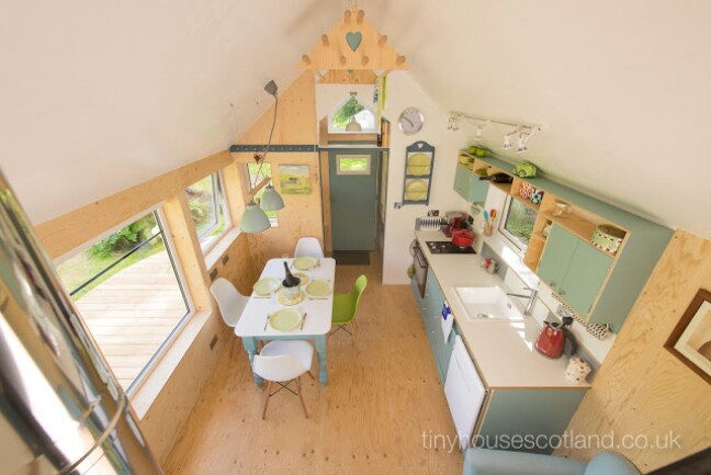 The Most Charming Tiny House in Scotland! You Have to See Inside Photos! {11 Photos}