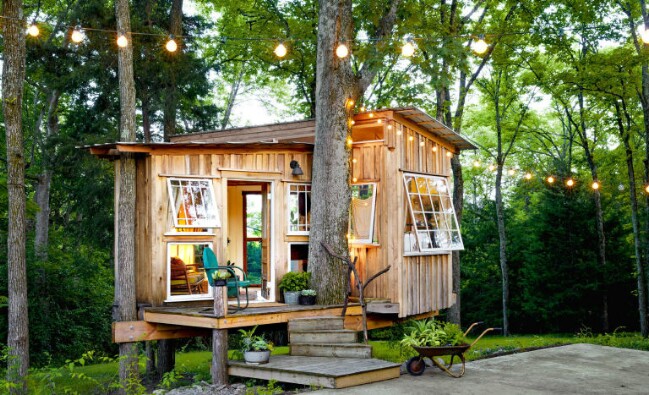 Beautifully Chic Tree-house is the Most Beautiful She Shed