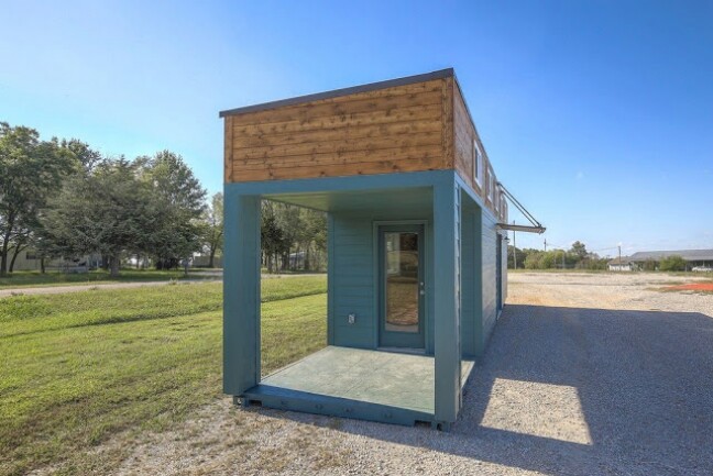 Kansas City Based Company Proves That Containers Are Amazing Tiny House Materials