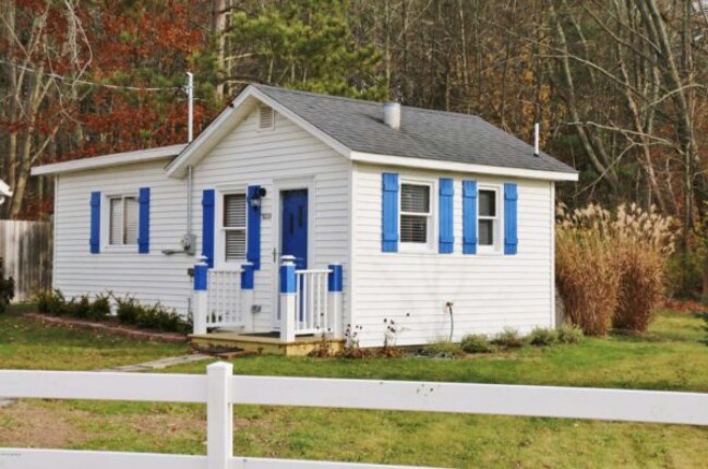 Blue Star Cottage