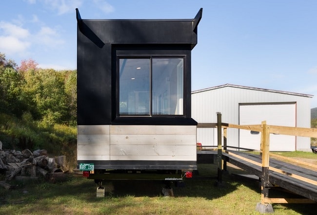 Handicap Access in this Tiny House Gives Freedom to Wheelchair-Bound Travelers