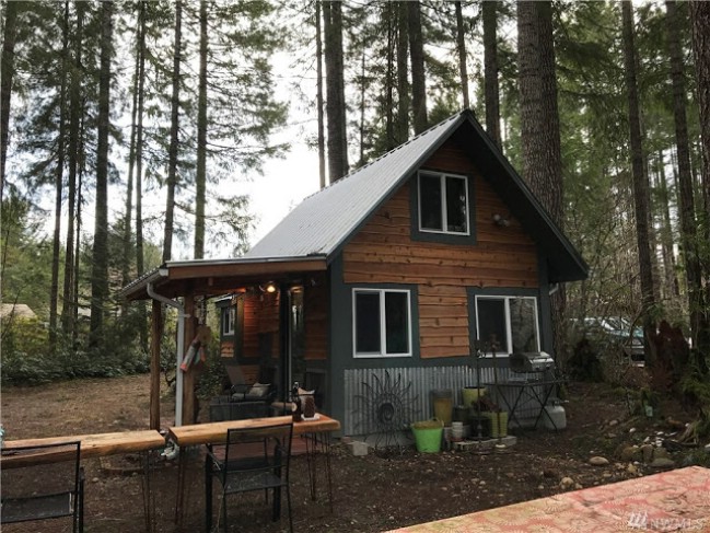 Adorably Charming Tiny Cabin for Sale in Olympic National Park
