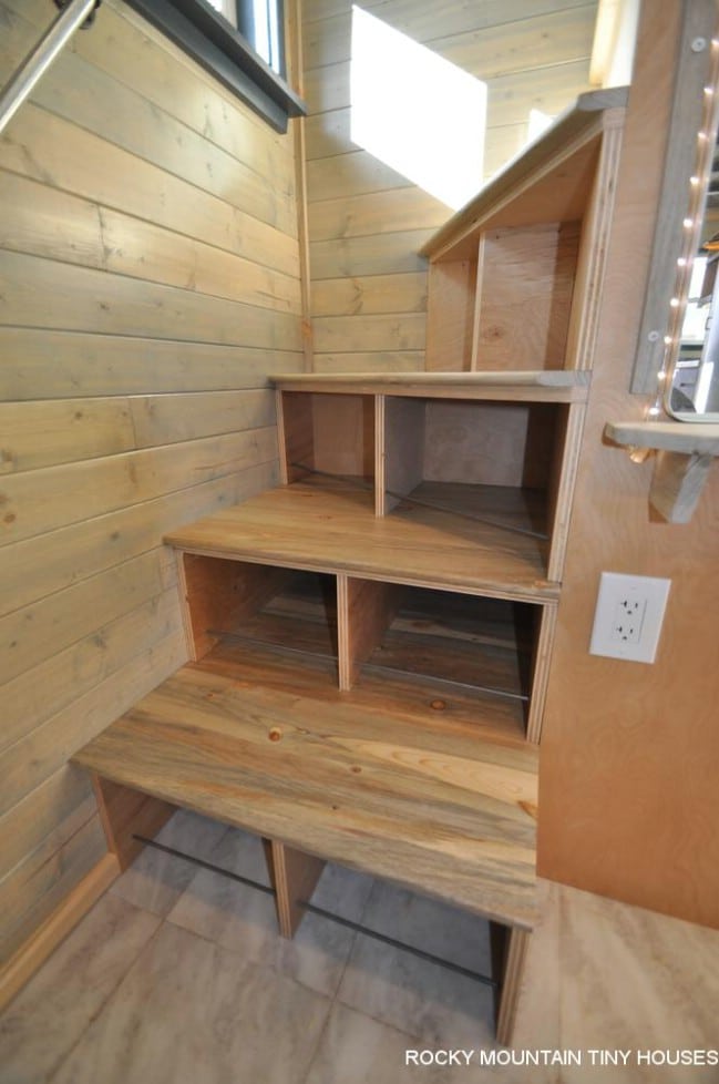 Tiny House Builders Save the Day on DIY Build