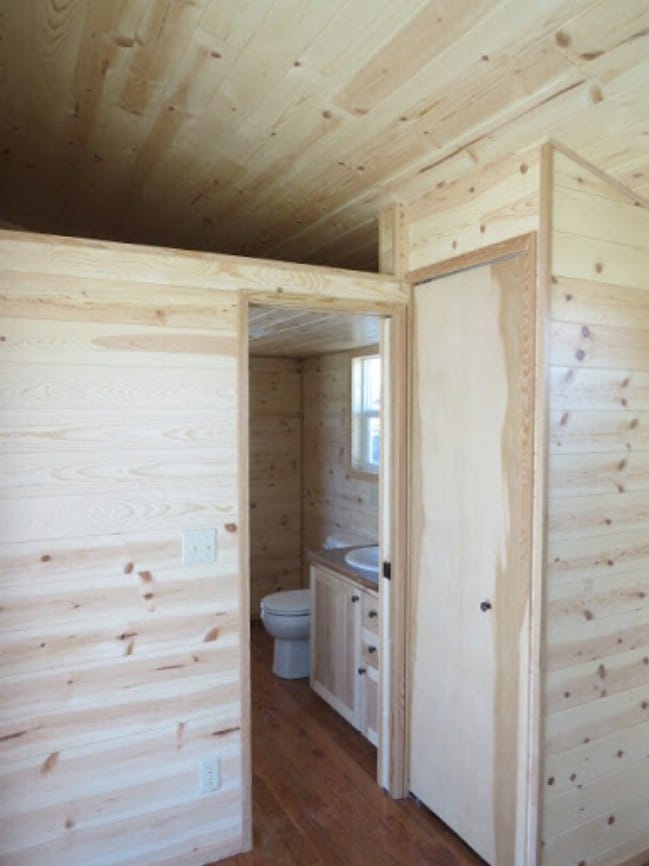 Rich’s Portable Cabins Releases the 288 SF Ayn Model 