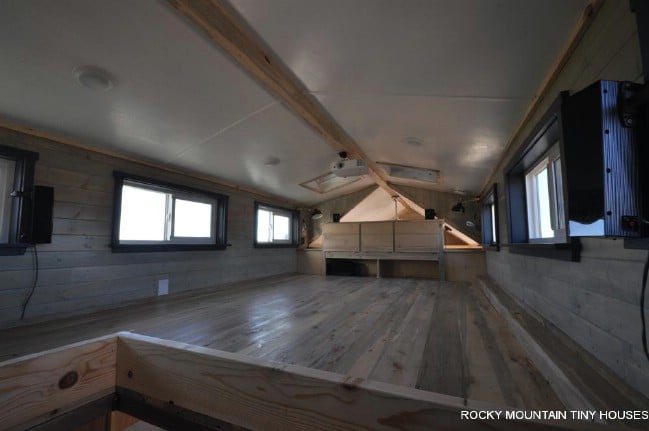 Tiny House Builders Save the Day on DIY Build