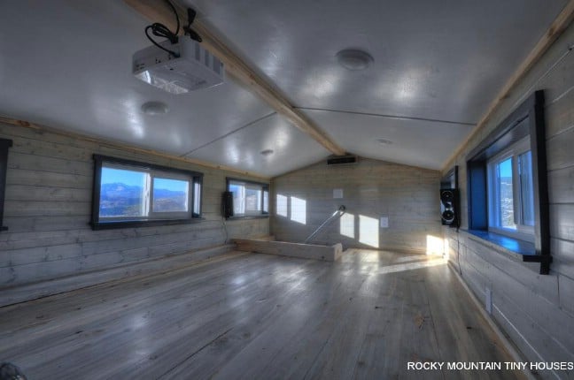 Tiny House Builders Save the Day on DIY Build