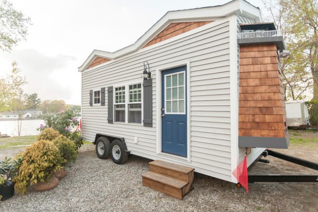 The Tiny Lighthouse Makes Cape Cod Living Affordable