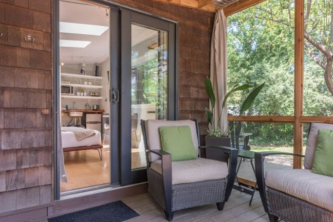 Stay in This Tiny Urban Cottage Next Time You’re in Atlanta