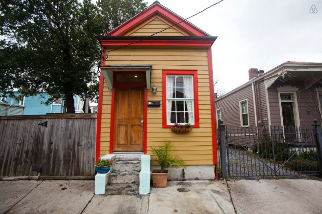 400sf Shotgun Tiny House for Rent in New Orleans