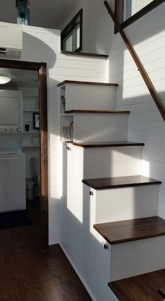 Adorable 344SF Tiny House for Sale in Mount Vernon, Illinois - Tiny Houses