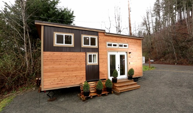 Spacious and Stylish 288 Square Foot Everett by American Tiny House