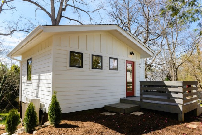 Wishbone Company Builds 768 Square Foot Tiny House Behind Asheville Home