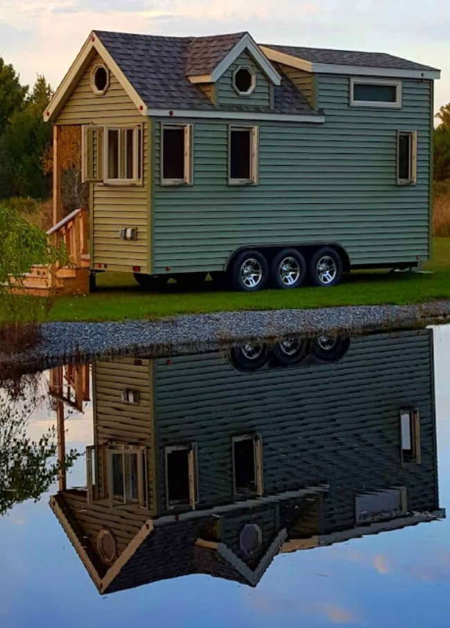 Enjoy the “Single Life” in this 234 Square Foot Tiny House by Northern Tiny Living