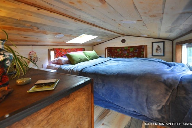 The Red Mountain Tiny House Packs Old Fashioned Charm Into 34’