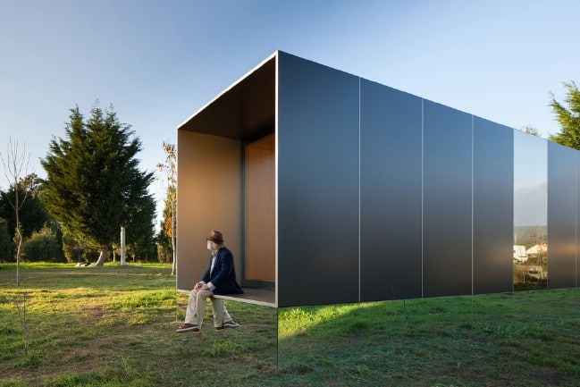 The MIMA Light Tiny House Looks Like It Is Floating Above the Ground