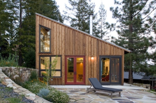 The Russian River Studio Is a Perfect Complement To Its Beautiful Woodland Site