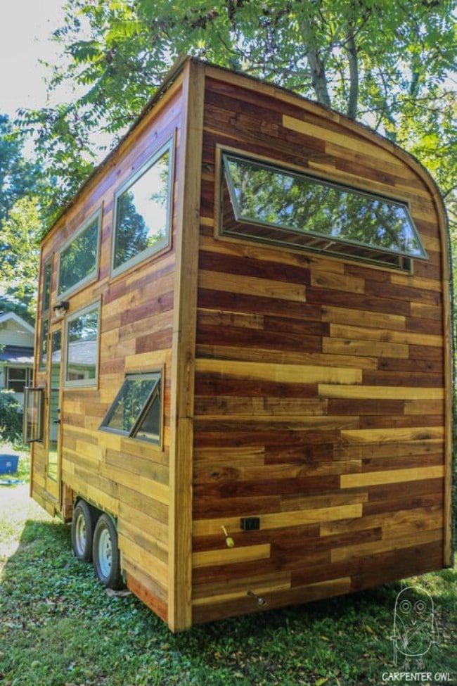Self-Proclaimed Introvert Builds Nearly Chemical-Free Tiny House on His Own
