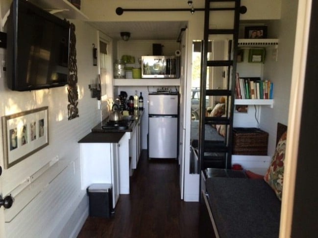 This Beautiful 128-Square-Foot Tiny House in Punta Gorda, FL Could Be Yours