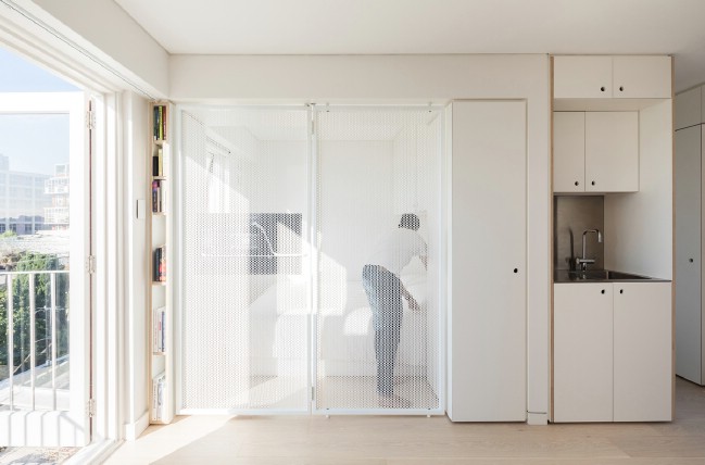 The XS – SML 24 Square Meters Is a Tiny Apartment Organized with Japanese Techniques