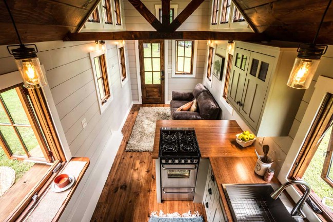 The Timbercraft Denali is a Luxurious Tiny House With Plenty of Space