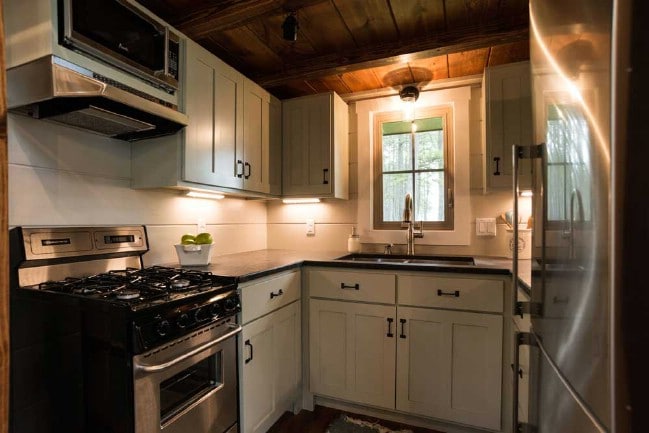 The Timbercraft Retreat Is a Stunning Luxury Tiny House