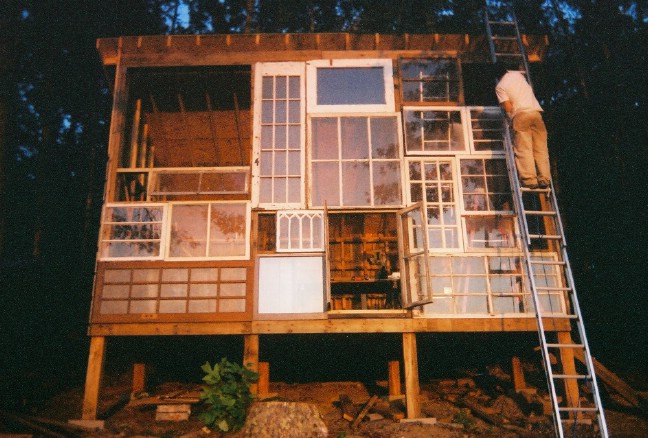 The Window House Is an Eco-friendly Romantic Retreat
