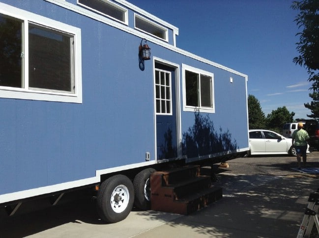 The Blue Caboose Is the Rustic Tiny House You’ve Been Pining After