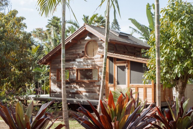 This Tiny House Is Hidden Away in the Lush Tropics of Kauai
