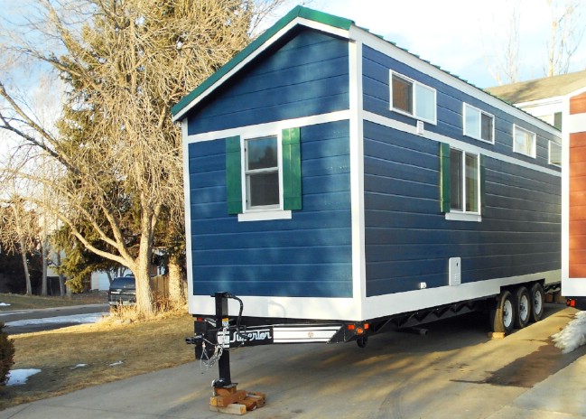This 30’ House from Tiny Diamond Homes Is a “Brilliant” Gem