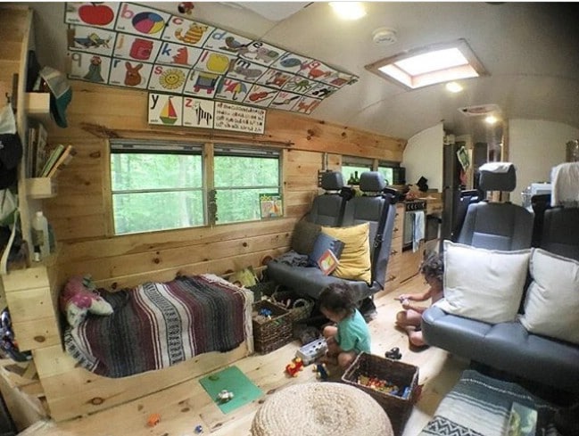 10 Practical Tips for Living in a Tiny House With Children