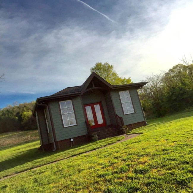 This Tiny House in Nashville is Just Bursting with Southern Charm