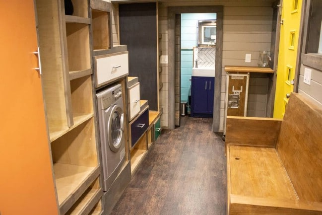 This Tiny House for Sale in Oregon Has a Nautical Vibe