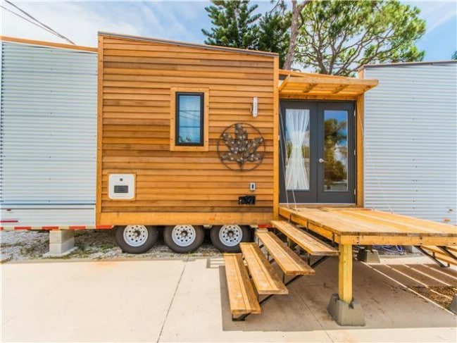 Stay in the 220-Square-Foot “Dragonfly” in Sarasota, FL