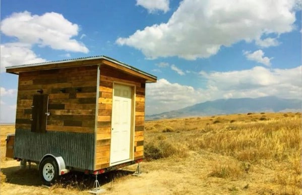 This Rustic Tiny Cabin in Nevada Comes With 40 Acres of Gorgeous Desert Land