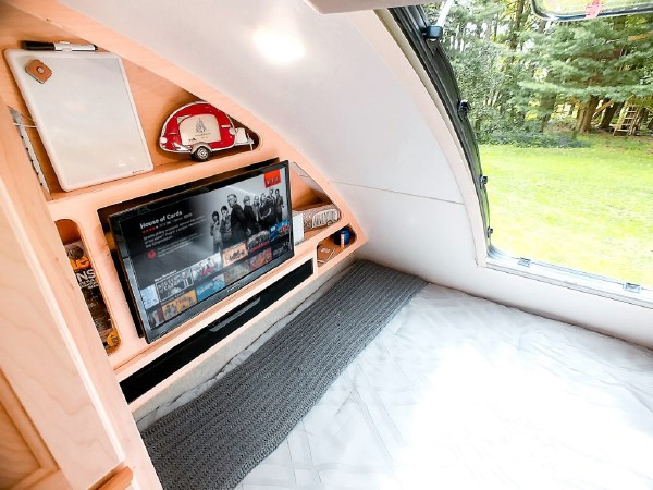 Little Guy Max Could Just Be the World’s Most Comfortable Trailer
