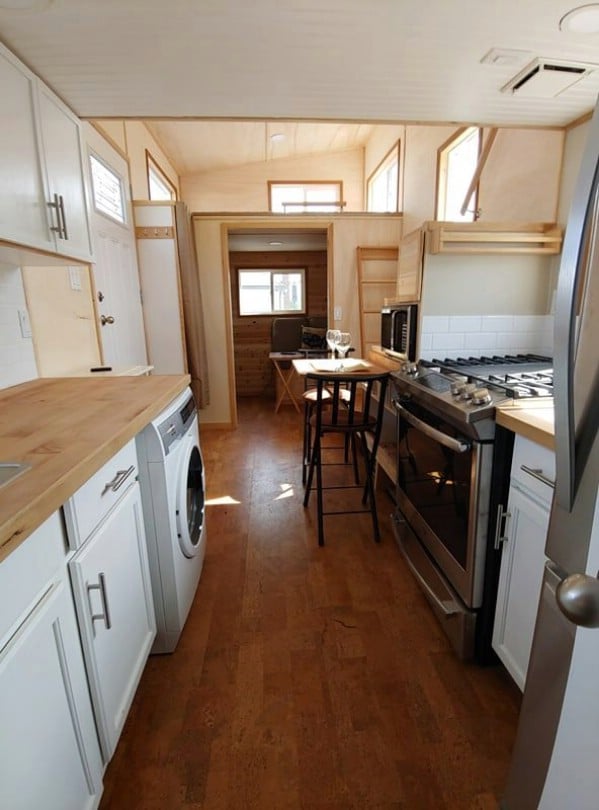 This 8 Foot Tiny House is Amazingly Spacious