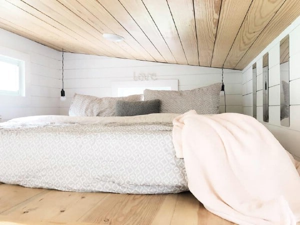 This 320-Square-Foot Tiny House Had a Complete Modern Makeover