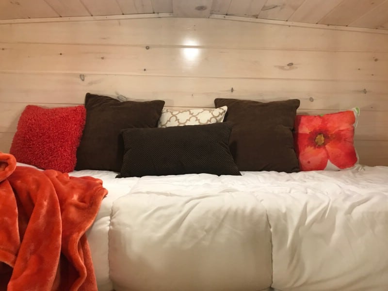 The 9’ x 28’ Gray Haven Features a Step-Down Living Room