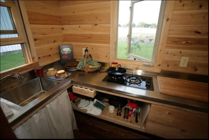 Looking for a Lightweight SIP Tiny House? Search No Further