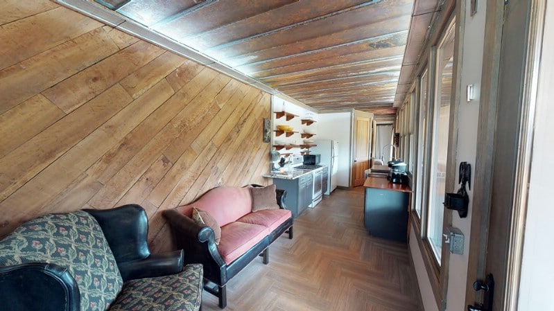 A Tiny House With a Huge Porch? Yes, It Can Happen