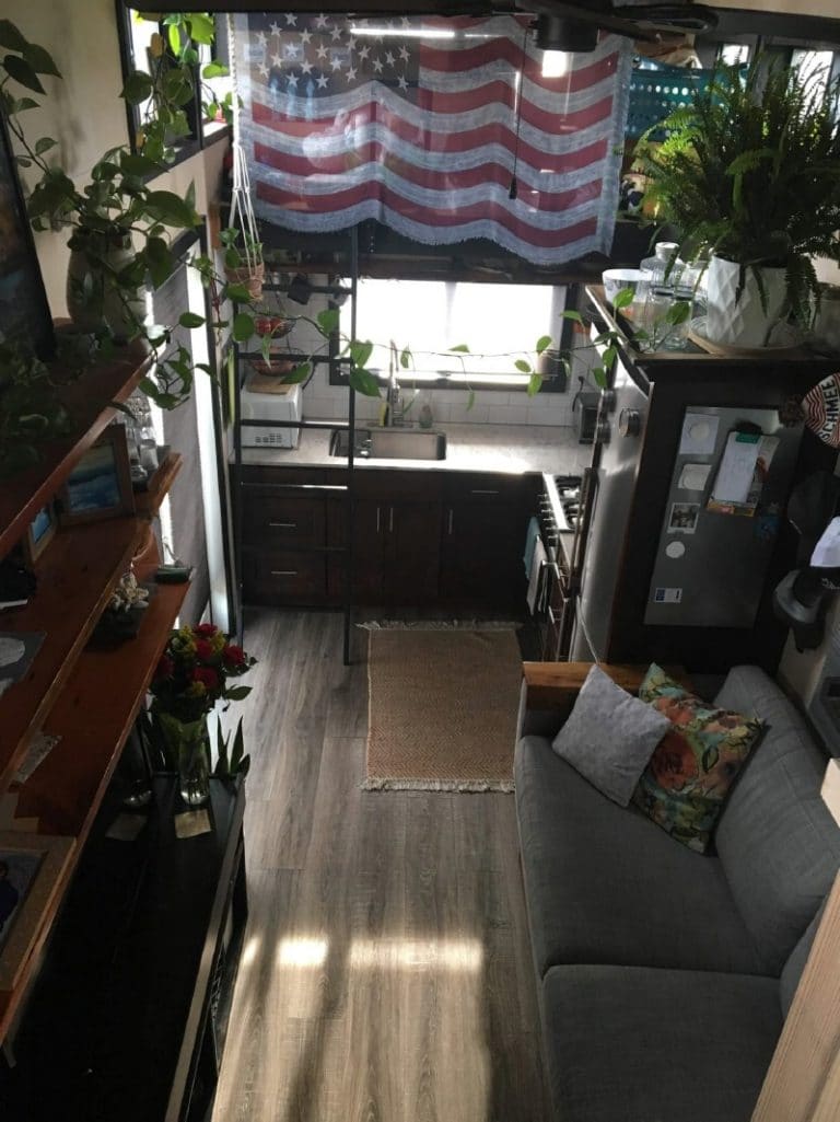 This Beautiful Tiny House on Wheels in Chula Vista Is Ready to Move ...