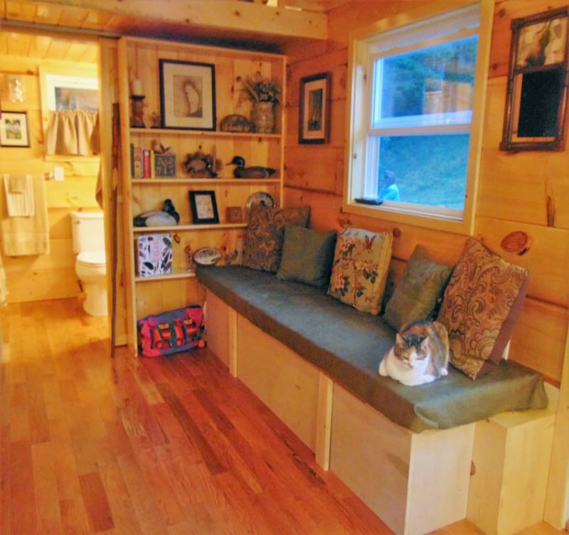 The Riverbend Tiny House is Perfect for a Cat Lover