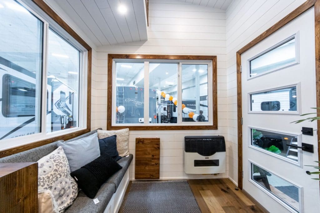 Tour the Epic Modern Farmhouse by Tree Hugger Tiny Homes - Tiny Houses