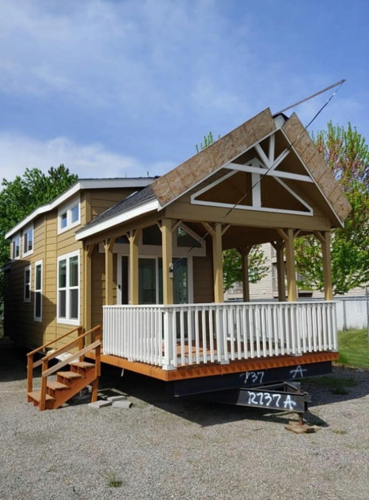 Park Model Homes Tiny House With a Huge Porch