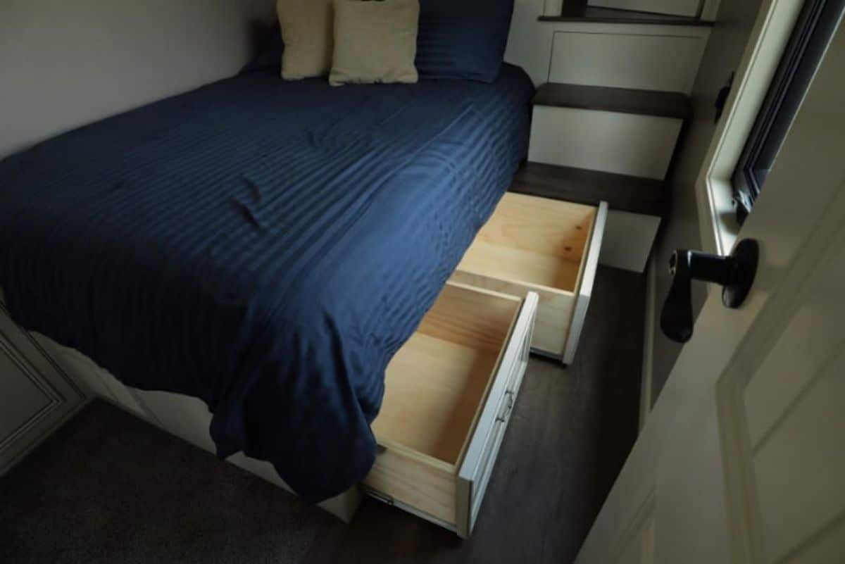Downstairs Bedroom with Configurable Storage