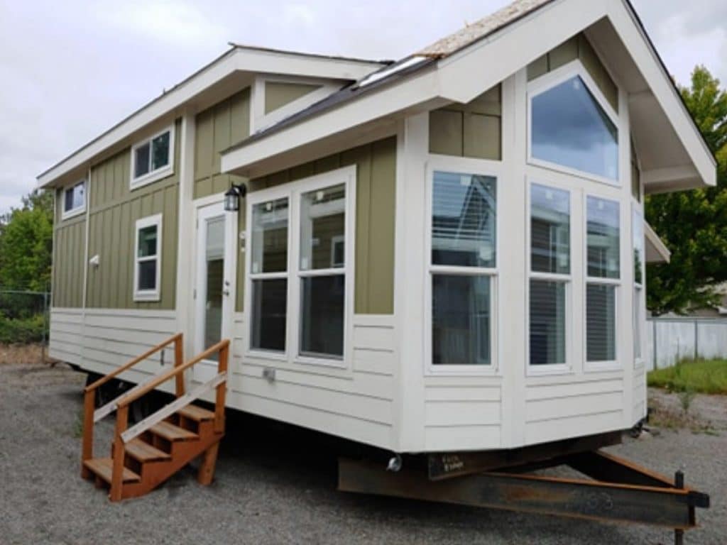 The New Athens 527 is a Luxurious Modern Tiny House Tiny Houses